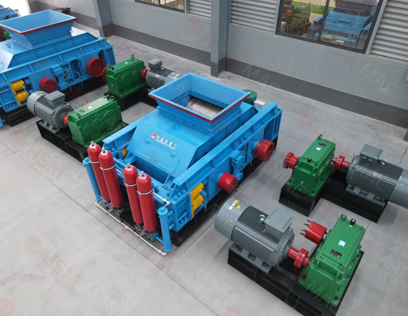 全自動(dòng)液壓對(duì)輥破碎機(jī)